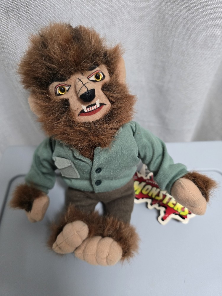 1999 Universal Studios Wolf Man 16