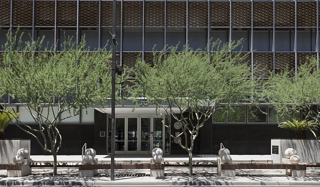Photo:Phoenix Arizona Federal Building U.S. Courthouse Exterior 2010s