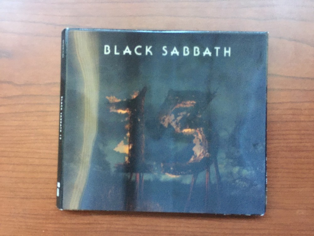 Black Sabbath - 13 (2 CD Set, 2013) Digipak w/ Booklet