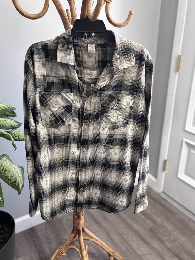 Hurley Men's Plaid Flannel Cotton Long Sleeve Button-Up Shirt M Pockets Gray