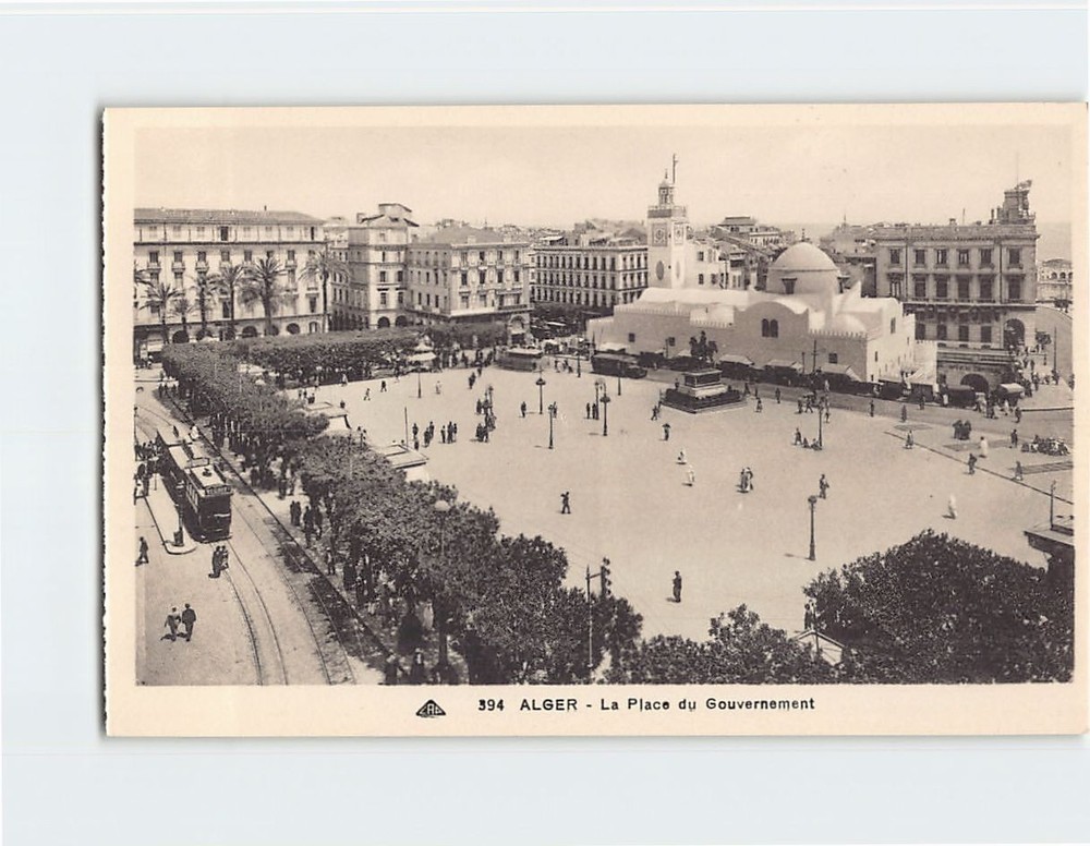 Postcard Place du Gouvernement Algiers Algeria