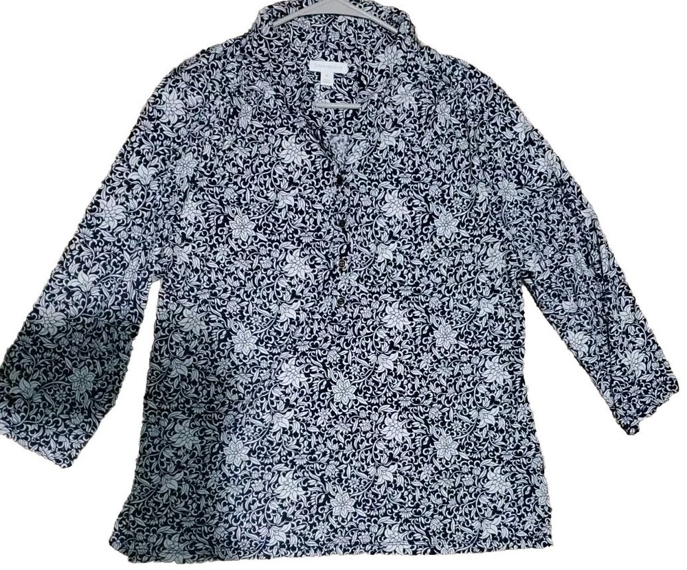 Charter Club Shirt Women's XL 3/4 Sleeve Floral Blue And White Blouse 1/4 Button