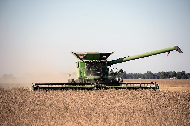 Photo:Carroll County Indiana 2016 Harvesting Combine in Soybean Field Dust