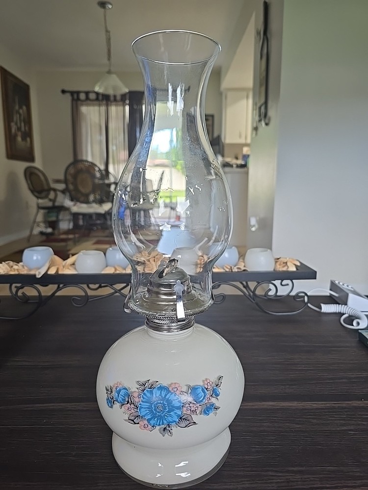 Vintage Lamplight Farms Ivory W/Blue Flowers Oil Lamp 14.75” Farmhouse Style
