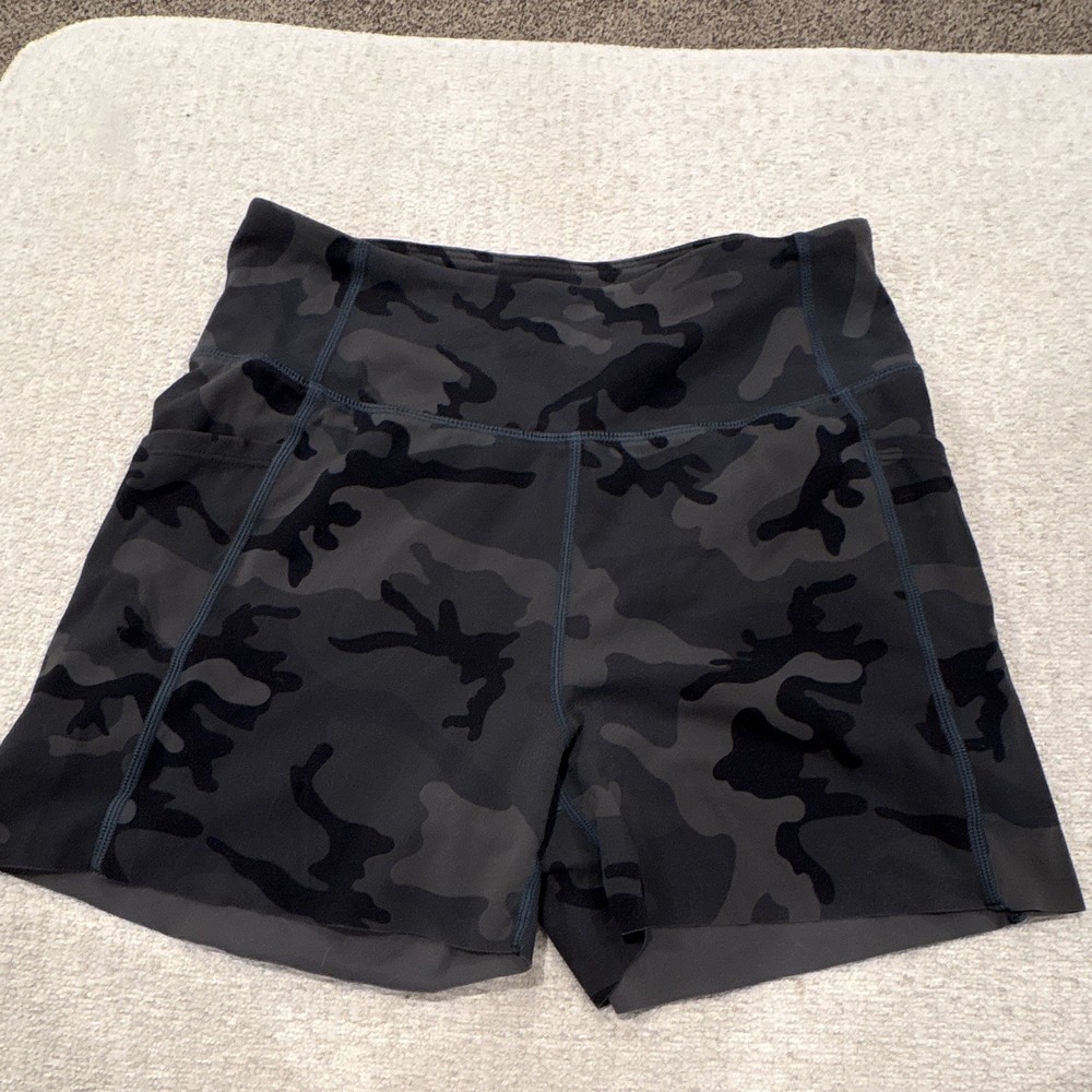 ZYIA Active Women's Gray Black Camo Athletic Shorts Poly Spandex Stretch S
