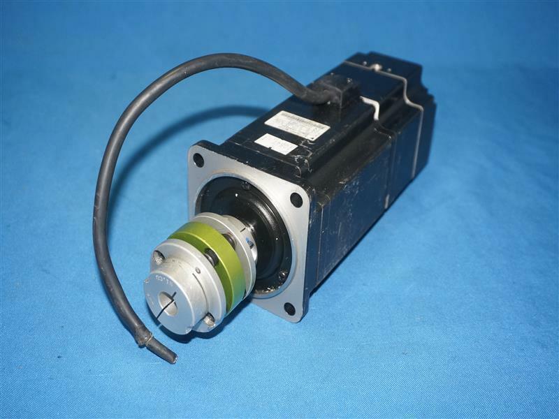 Yaskawa SGMAH-08AAA4C SGMAH08AAA4C AC Servo Motor As Is
