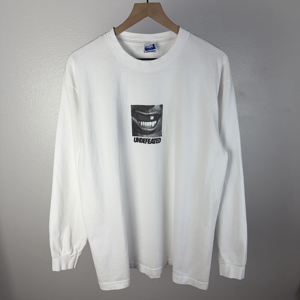 UNDEFEATED Teeth Tooth Grill Graphic White Long Sleeve T Shirt Size Large
