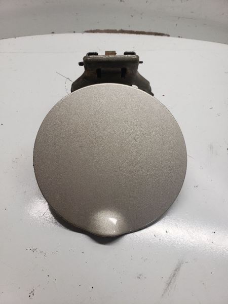 FIVEHUNDR 2005 Fuel Filler Door 1089587