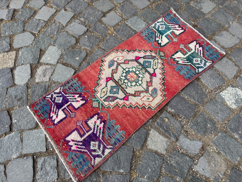 Vintage handmade rug,Turkish small rugs,Bohemian wool rug, Doormats 1,3 x 2,9 ft