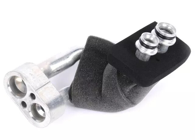 Genuine GM Auxiliary Air Conditioning Evaporator Inlet Hose 92290046