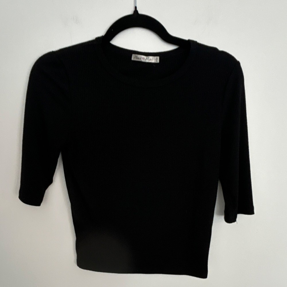Heart Hips Women's Black Ribbed Knit 3/4 Sleeve Crew Neck T-Shirt M