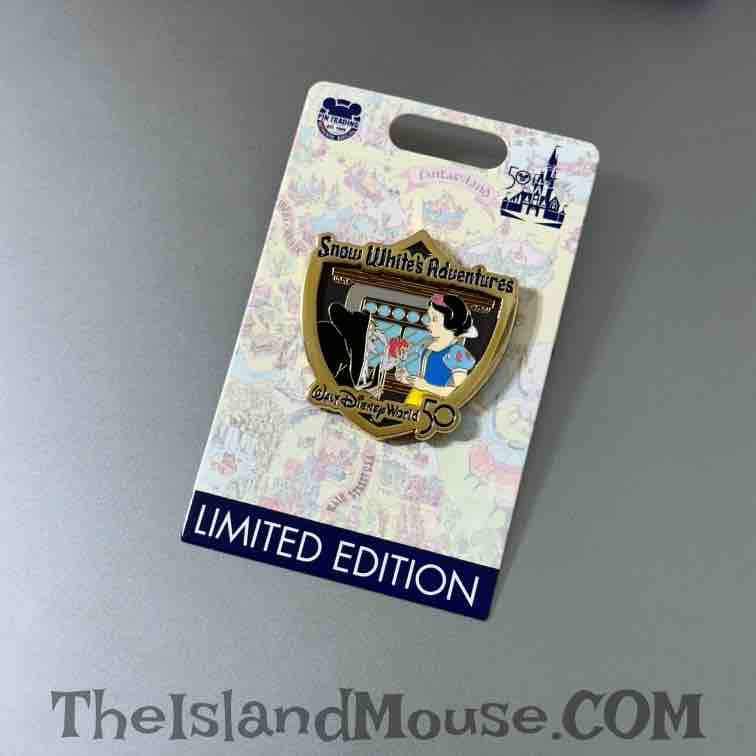 Rare Disney LE 2000 WDW Snow White Attraction Crest Pin N1 145016