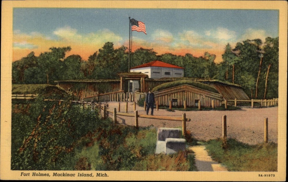 Michigan Mackinac Island Fort Holmes ~ 1930s linen postcard