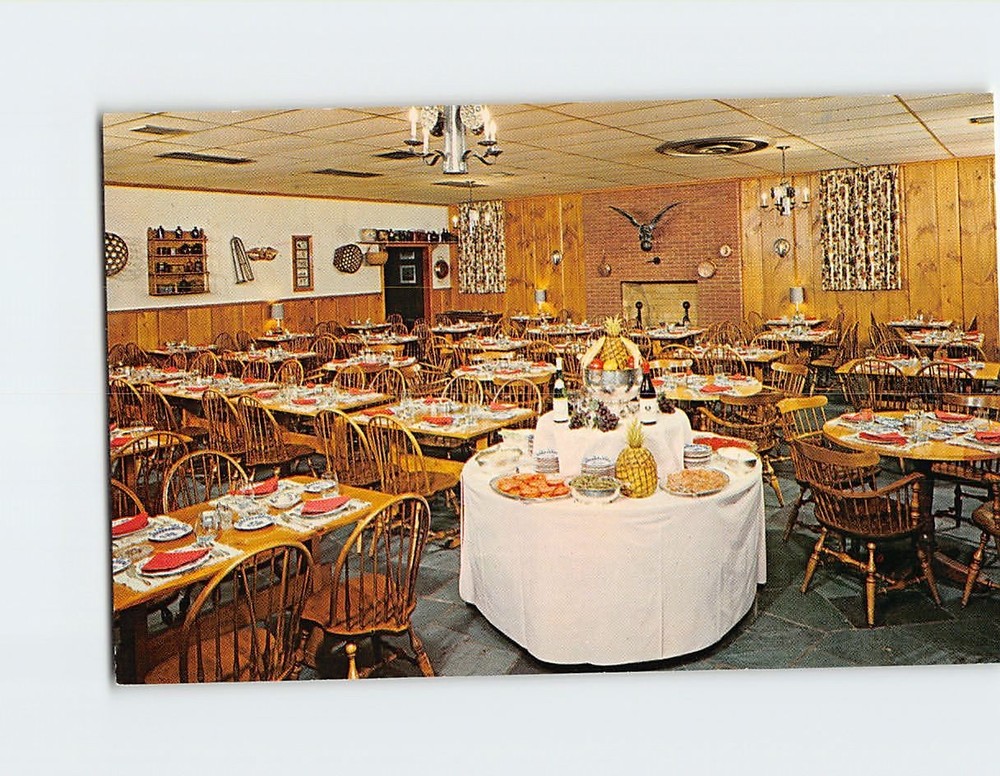 Postcard Tavern Room Tobacco Valley Inn and Motor House Windsor Connecticut USA