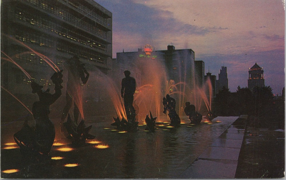 State View~Fountains In Aloe Plaza~St Louis Missouri~Vintage Postcard