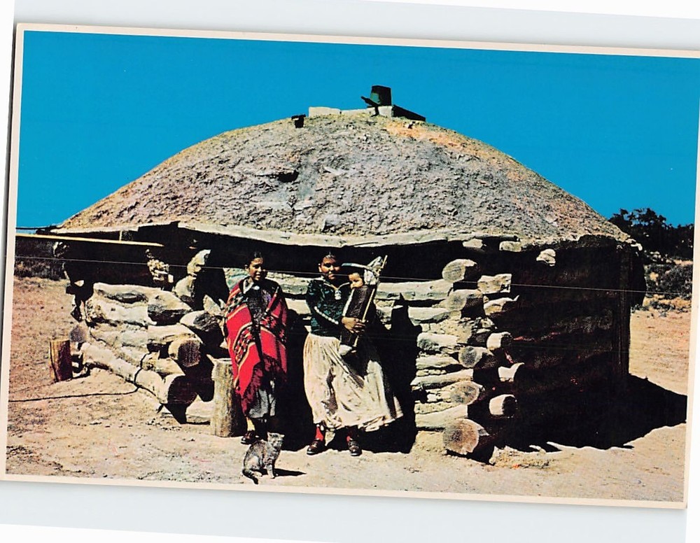 Postcard Navajo American Indians And Their Hogan USA