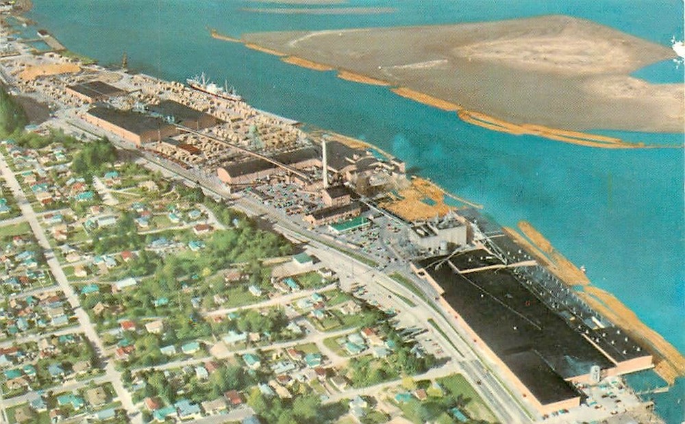 Weyerhauser Company, Coos Bay, Oregon, Vintage Postcard (An110)
