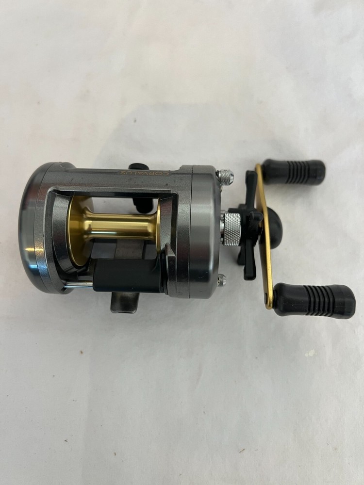 Shimano Corvalus CVL400 reel used for one trip excellent condition