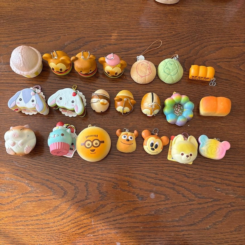 squishy 21 piece set #925e97