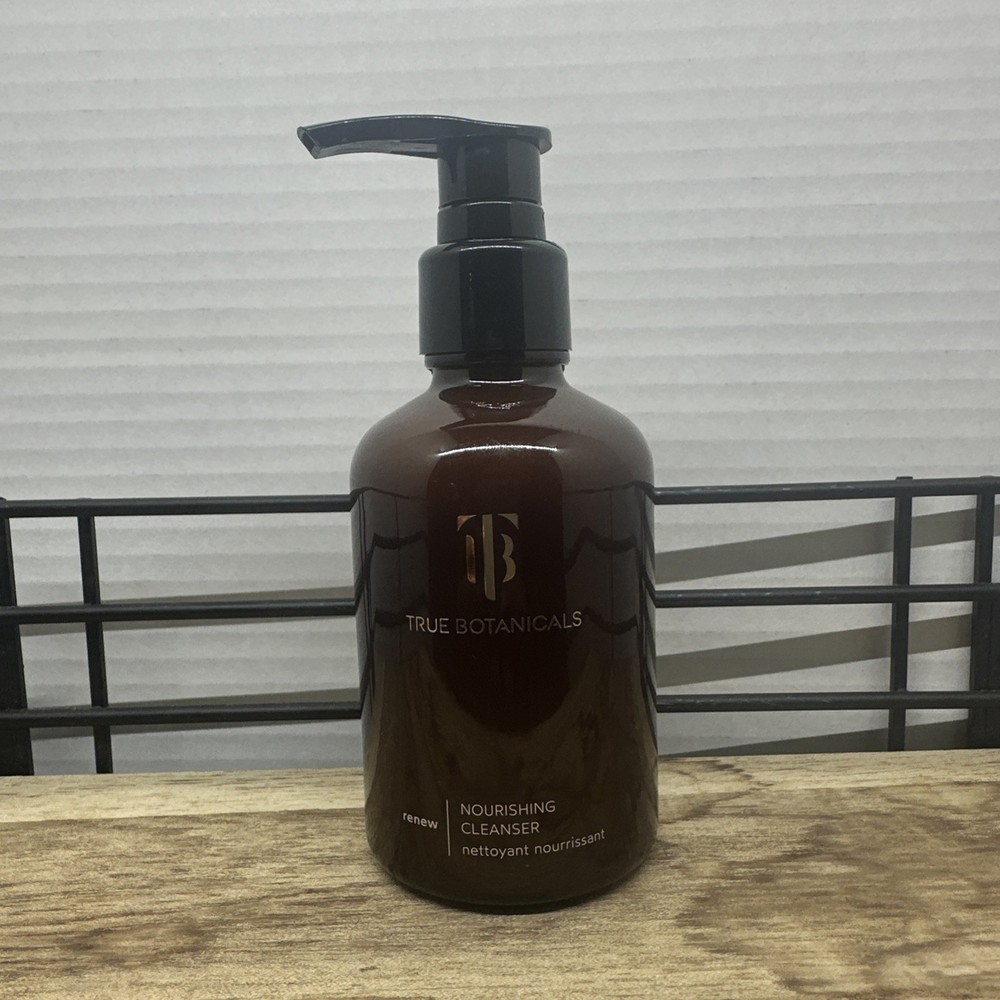 True Botanicals  Renew  Nourishing Cleanser- 4 oz/ 118 mL No Box