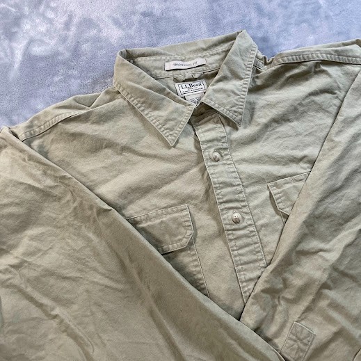 LL Bean Long Sleeve button down Mens Size XXL Beige Tan front pockets