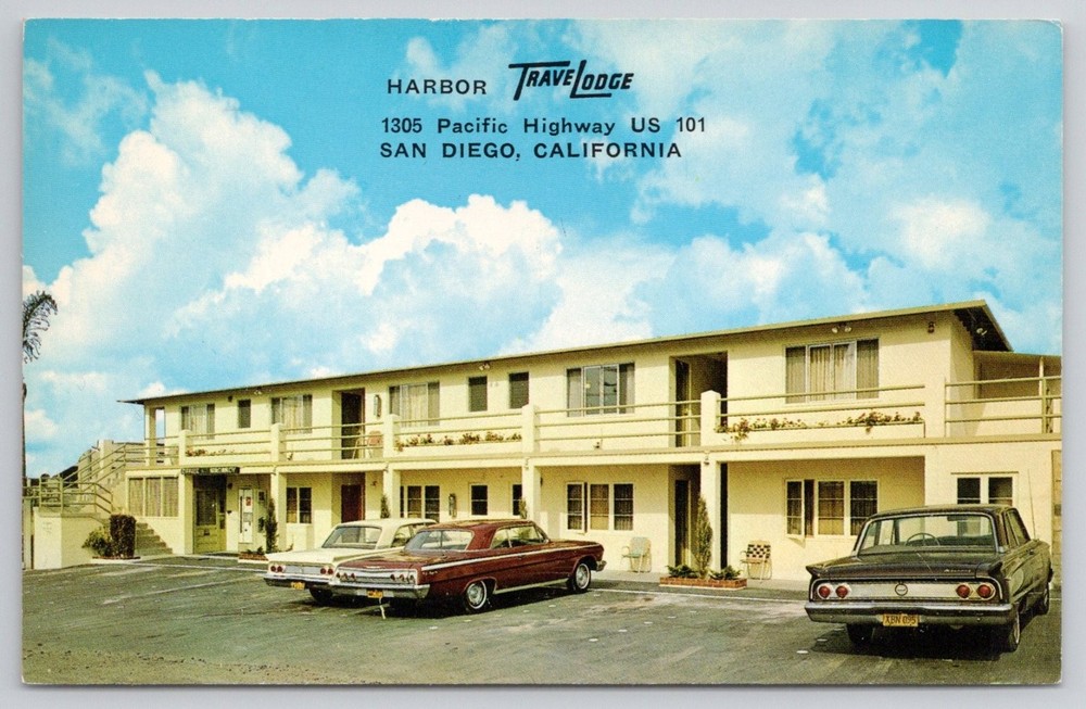 Vtg 1960s Harbor Travelodge San Diego CA Postcard US 101 Mid-Century Cars