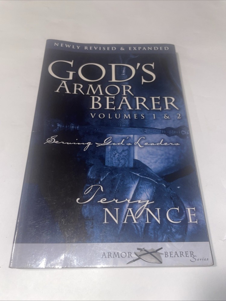 God's Armor Bearer Volumes 1 & 2: Serving God's Leaders - Paperback - GOOD