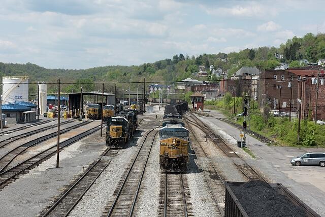 Photo:Grafton West Virginia Baltimore & Ohio Railroad Rail Lines 2015 View