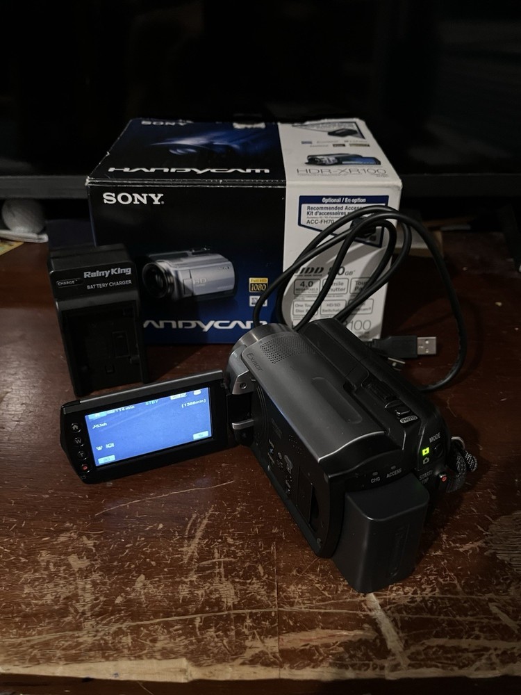 Sony Handycam HDR-XR100 (80 GB) High Definition Hard Drive, AVC Camcorder WORKS