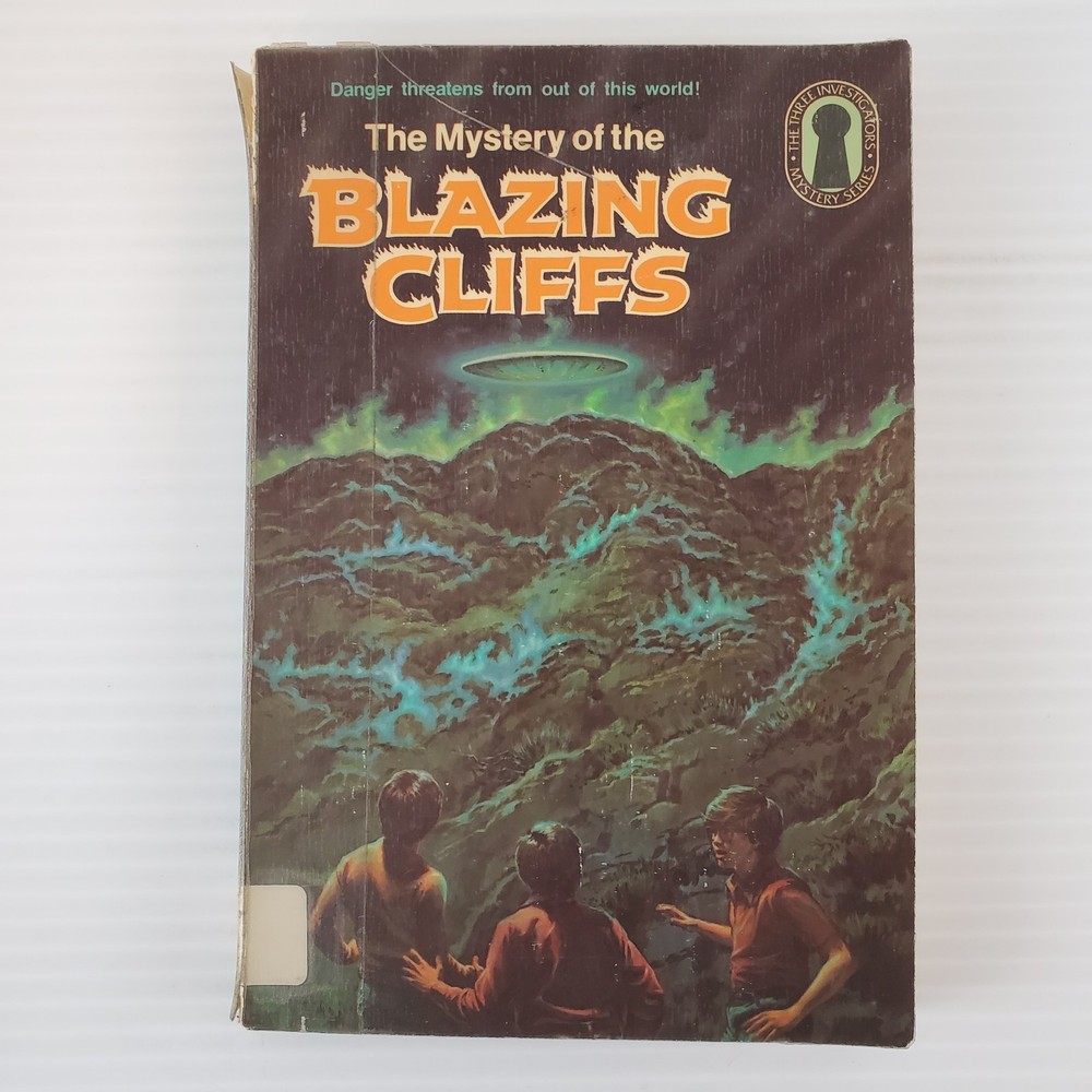 Three Investigators The Mystery of the Blazing Cliffs 1981  1st Ed Ex-Library