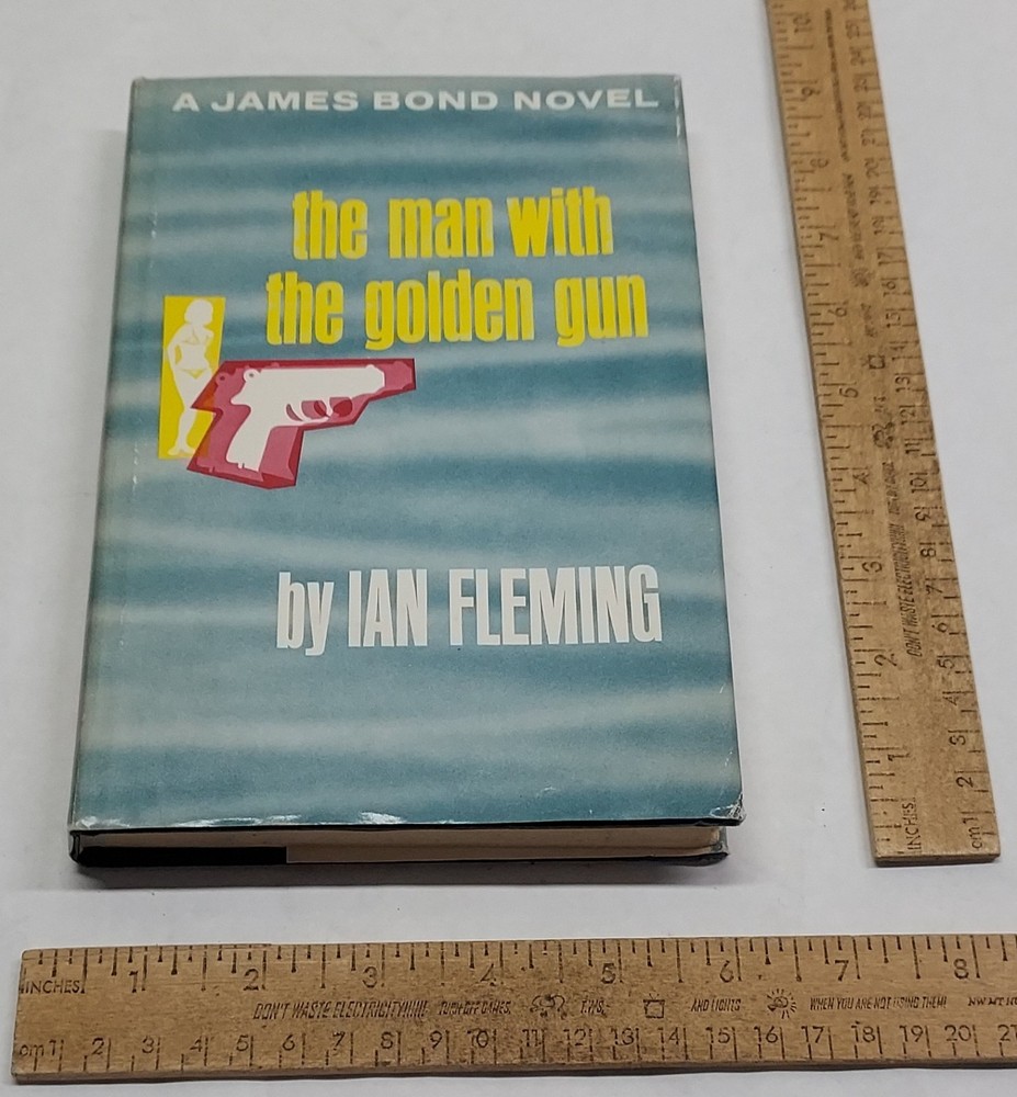 The Man With The Golden Gun - IAN FLEMING - James Bond, 007 - BOOK CLUB EDITION
