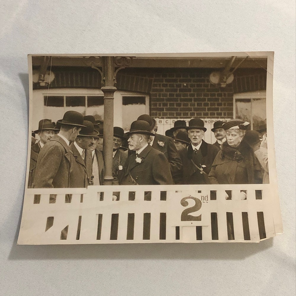 Press Photo Photograph King George Queen Mary at Horse Race Limelight 1933
