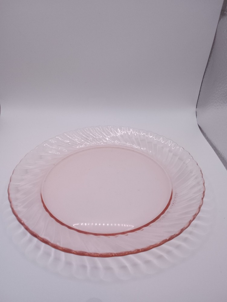 4 ARCOROC France Pink Depression Glass Salad Dessert Plates 7.5