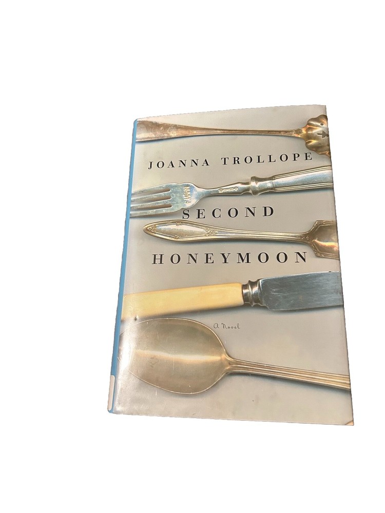 Second Honeymoon : A Novel by Caroline Harvey 2006, Hardcover