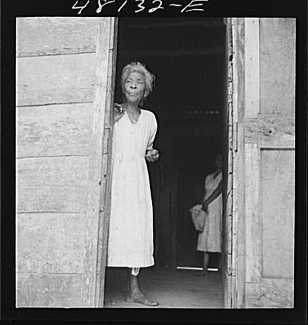 Photo:Utuado Puerto Rico 1930s Elderly Woman in Doorway FSA Farm Scene