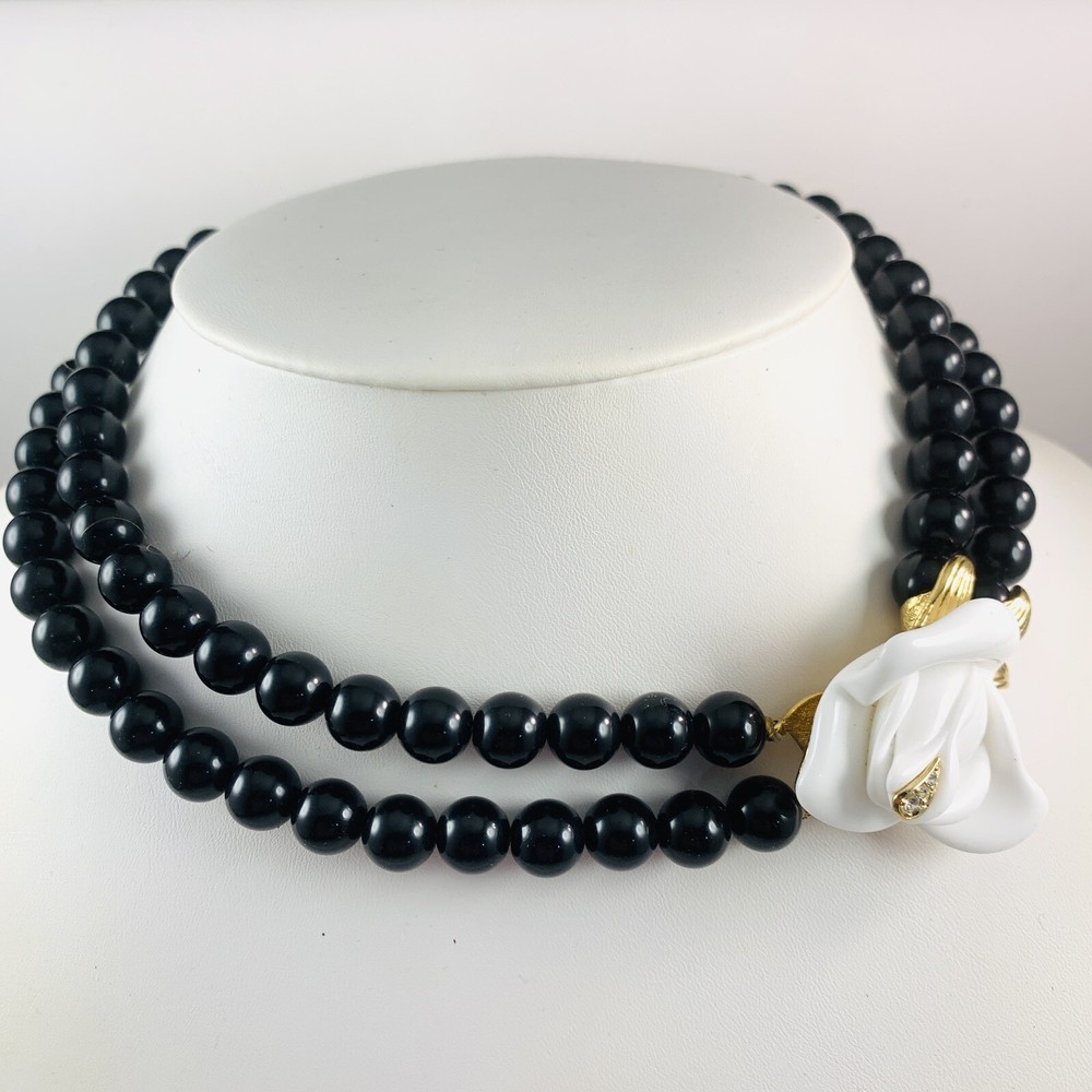 KENNETH JAY LANE KJL for Avon Black Beaded White Rhinestone Flower Necklace 17