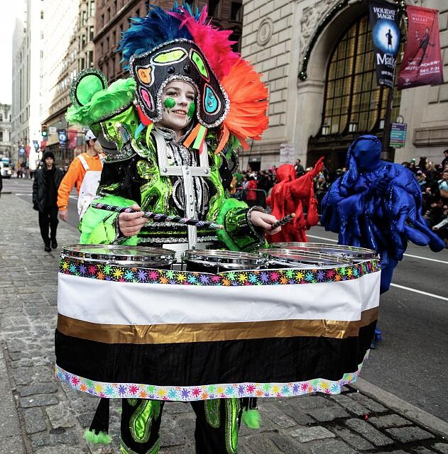 Photo:Philadelphia PA 2019 Mummers Parade Broad Street Colorful Drummer
