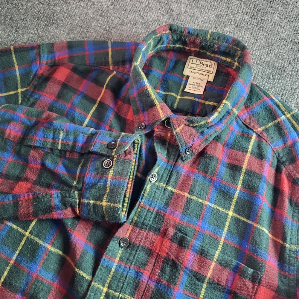 LL Bean Traditional Fit Flannel Shirt Men's M REG Plaid Button Down Long Sleeve
