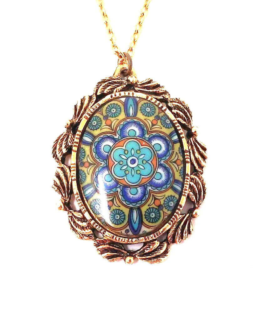 Vtg Blue Paisley Flower Porcelain Cameo Pendant Backside Mirror Chain Necklace