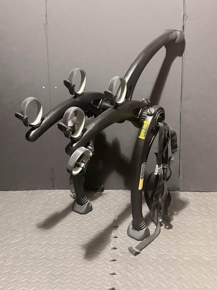 Saris Bones 2 Bike Trunk Mount Rack 2 Bicycle Carrier Black. Excellent Condition