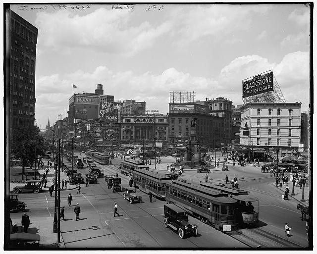 Photo:Detroit, Mich., looking up Woodward Ave.