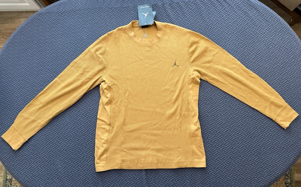 2010 Nike Jordan Men’s Waffle Long Sleeve Crew Neck Size Large Gold Color