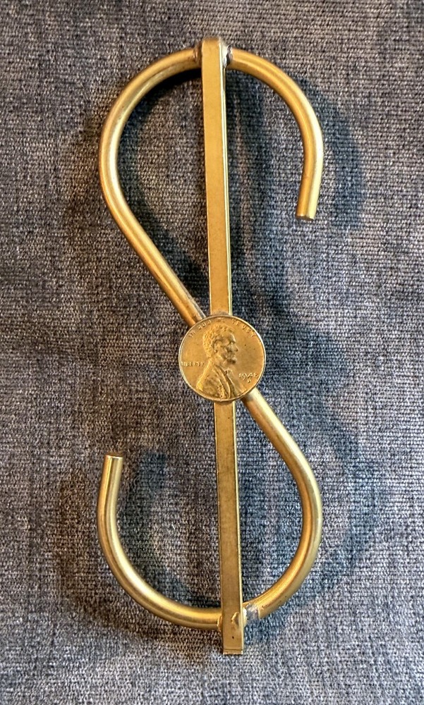 Vintage Gold Tone Office Desk Bill Clip with 1948 D Penny
