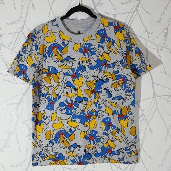 Disney Men's Donald Duck Graphic Gray Short Sleeve Crewneck T-Shirt