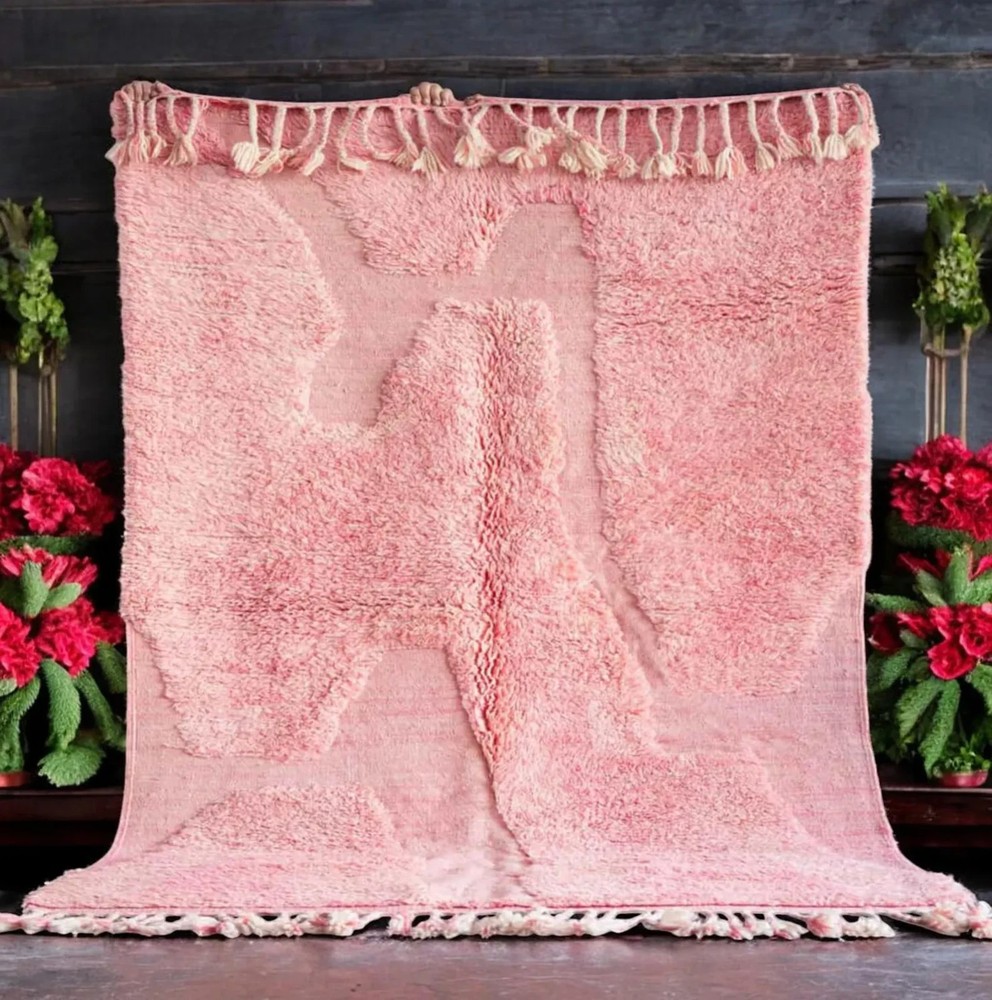 Handmade Moroccan Berber Wool Rug Color Pink Luxury Design Carpet Rug