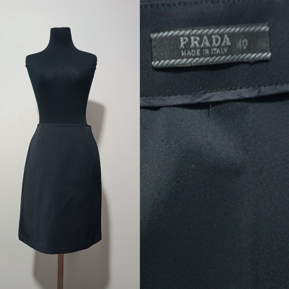 Prada Straight Cut Pencil Skirt Size 40/S Dark Blue