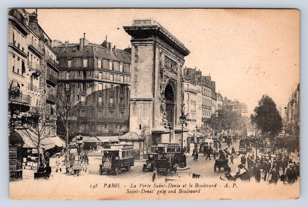 Vintage Postcard Paris La Porte Saint Denis et Le Boulevard
