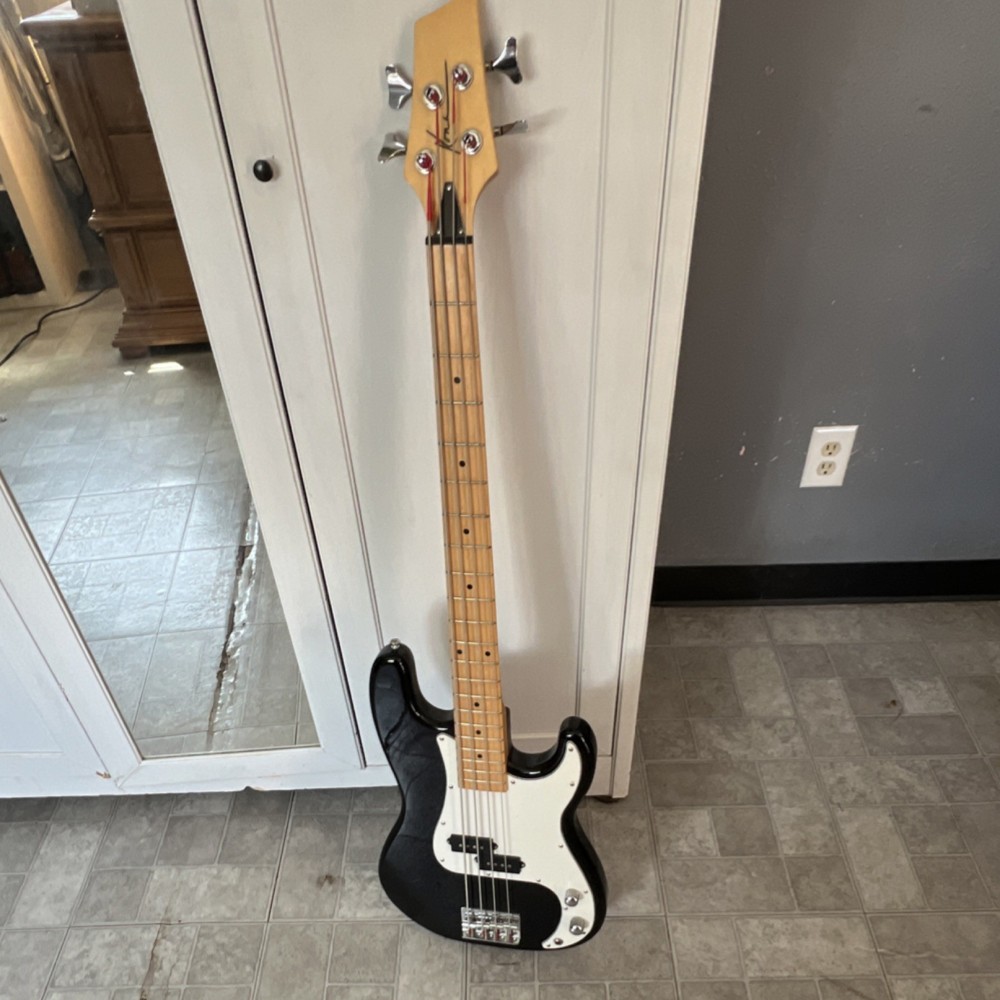 Kona  Electric Bass Guitar Black 4 String Solid Body Maple Neck & Fretboard