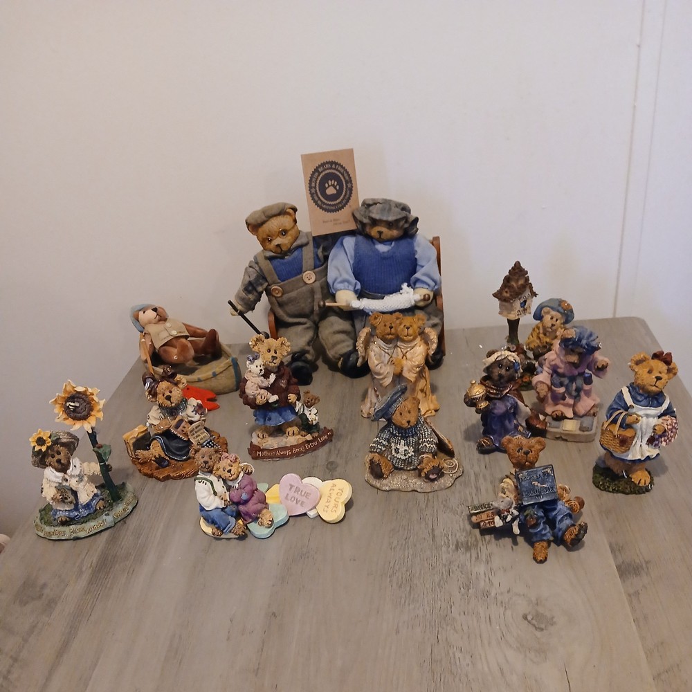 Vintage BOYDS BEARS Collection Greatt Shape SMOKE FREE Home!!!