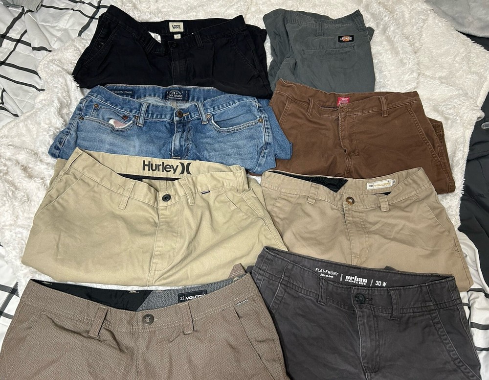 Mens Shorts And Jeans/Pants Lot Levi’s, Hurley, Volcom, Vans Reseller Wholesale